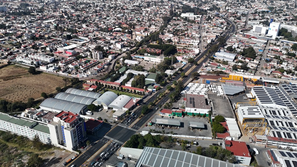 Gobernador de Puebla entregó obras de infraestructura en la capital y cuatro municipios&nbsp;más