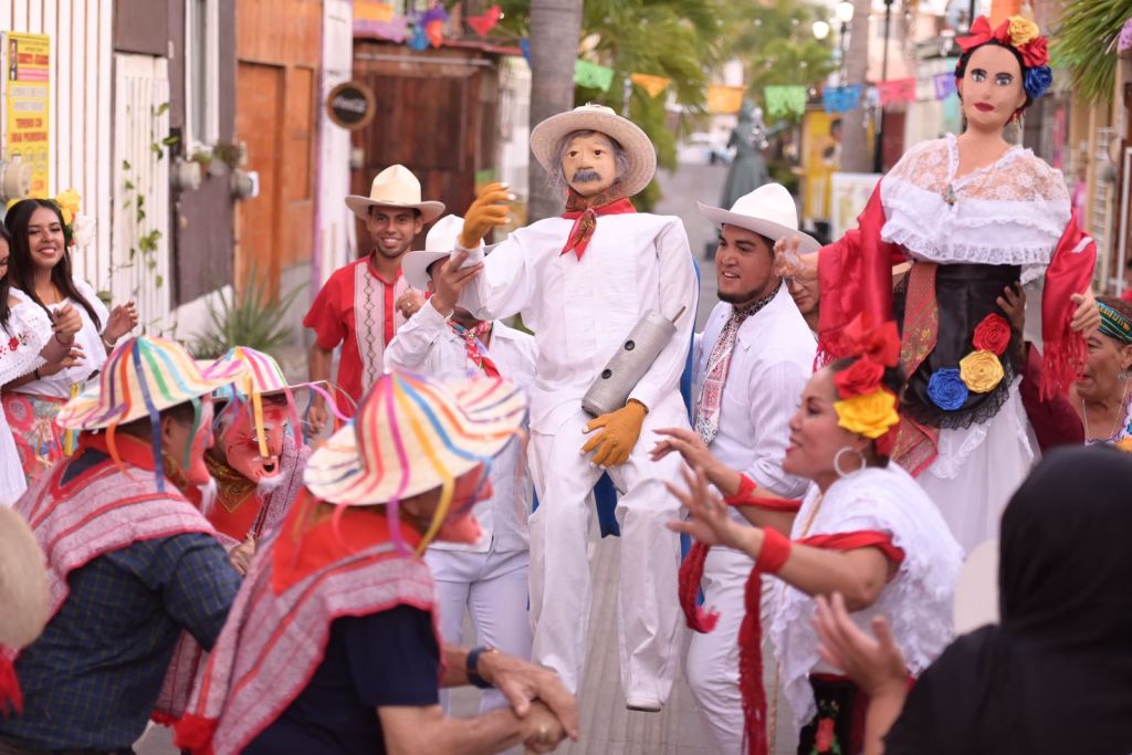 Despide al Año Viejo en Veracruz: todo listo para la algarabía, tradición y&nbsp;espectáculos
