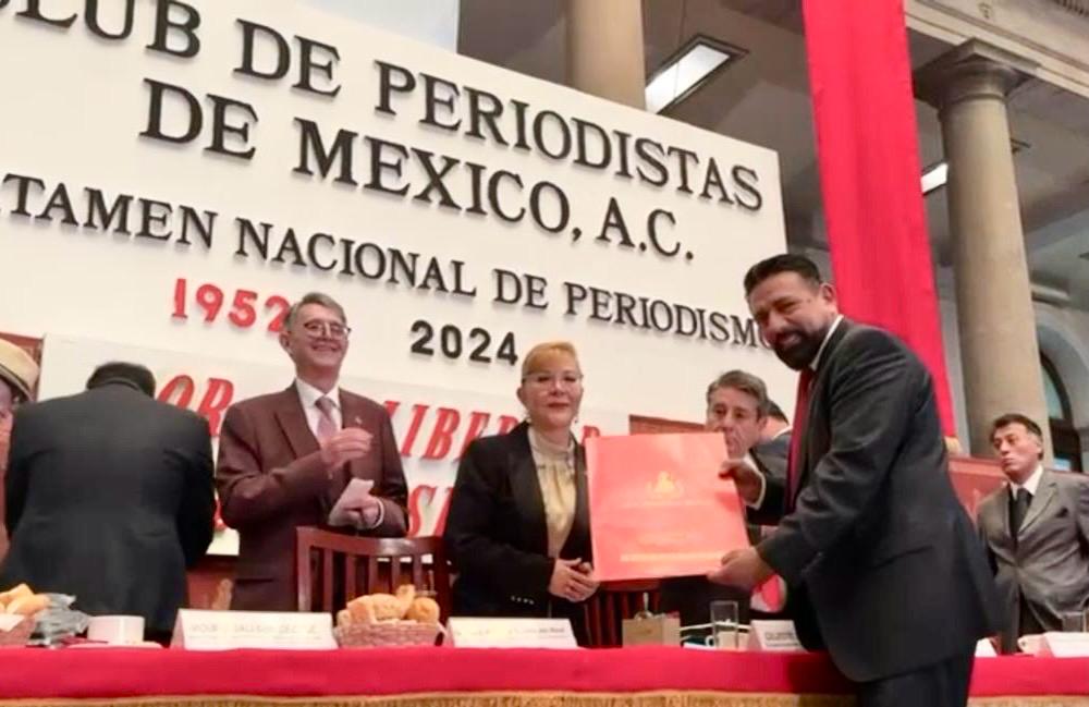 Fotoperiodista veracruzano Luis Ayala, recibe el Premio Nacional de Periodismo&nbsp;2024