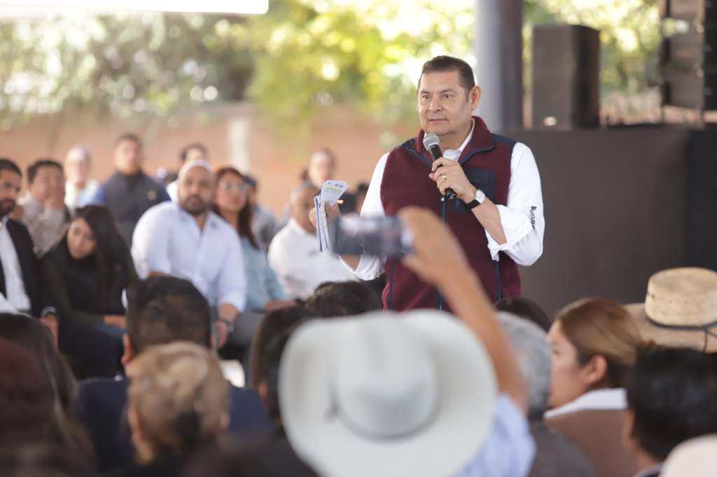 Armenta por la dignificación de los espacios&nbsp;educativos