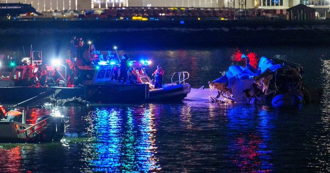 Se reportan 28 muertos en accidente aéreo en&nbsp;Washington