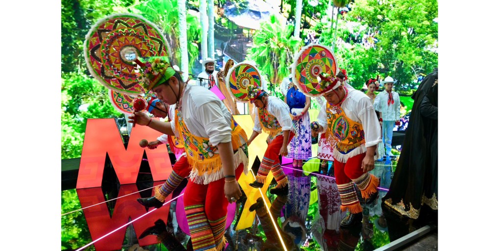 Voladores de Papantla conquistan&nbsp;España