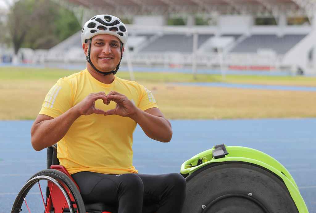 Alejandro Armenta reconoce trayectoria de atleta paralímpico&nbsp;poblano