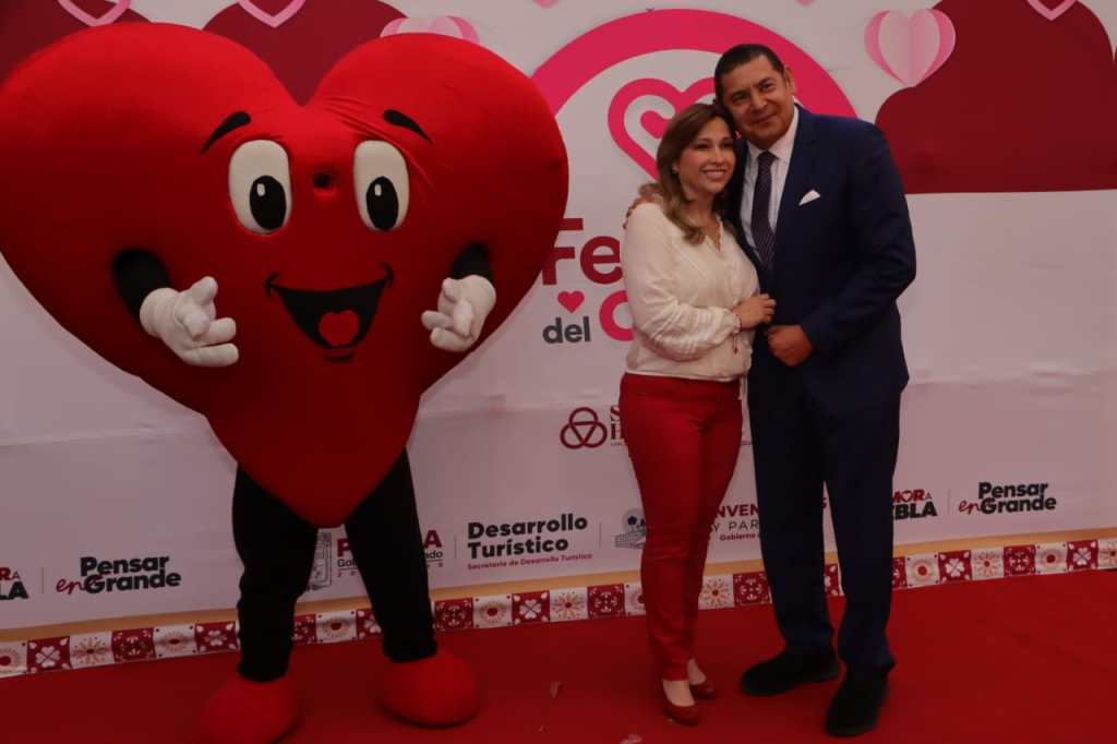 Trabajemos con amor y respeto por las familias de Puebla: Alejandro&nbsp;Armenta