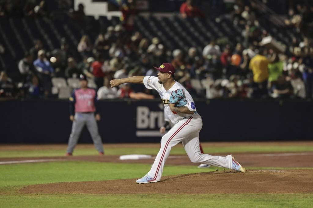 Pitcher de los Pericos de Puebla hace&nbsp;historia