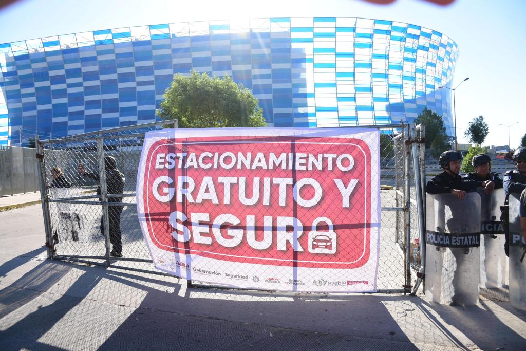 En Puebla se respeta la ley, estacionamientos de estadios seguirán sin&nbsp;cobros