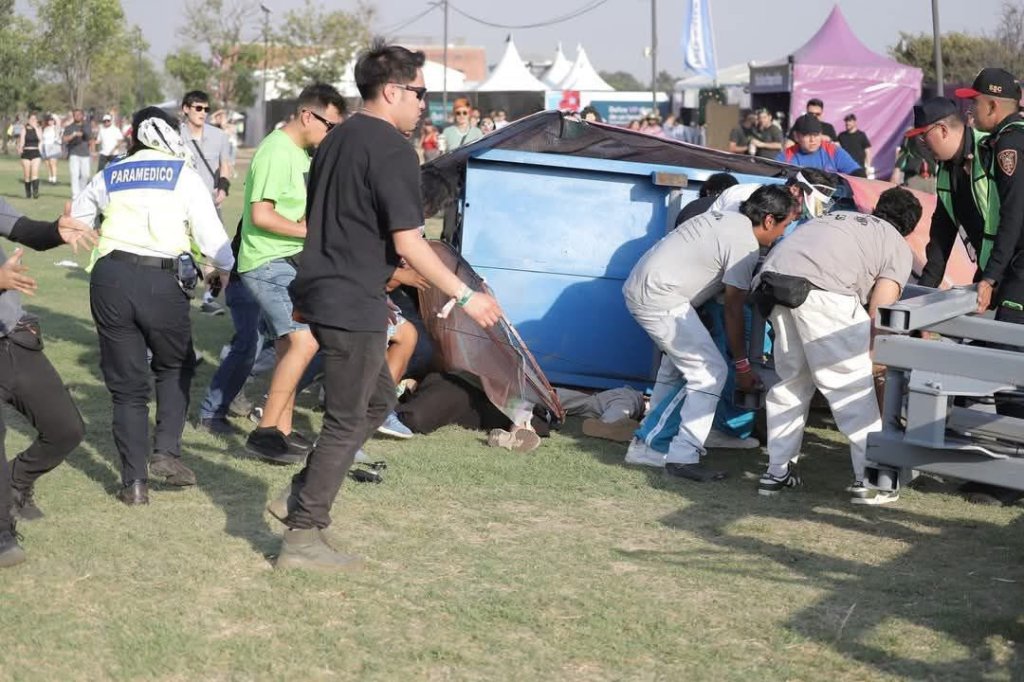 (VIDEO) Accidente en Axe Ceremonia: Caída de estructura metálica deja dos&nbsp;muertos