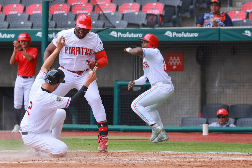 Duelo de volteretas y al final Kane County vence a Santa&nbsp;María