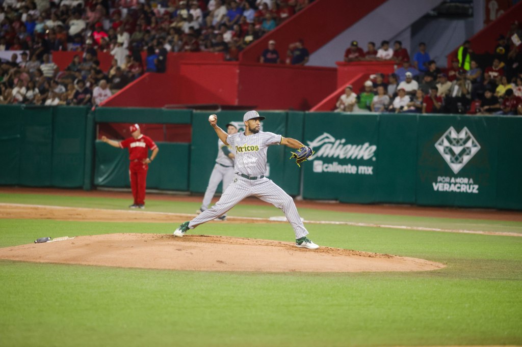 El Águila de Veracruz le gana a Pericos de Puebla en juego&nbsp;inaugural