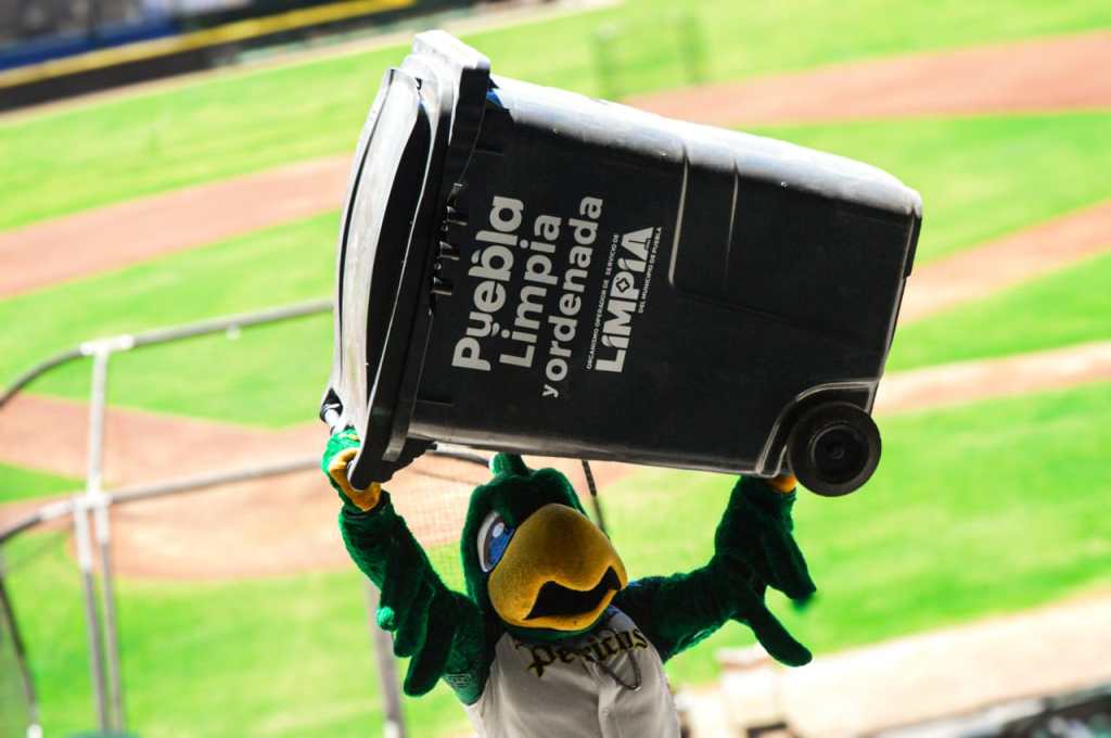 Firman OOSL y Pericos de Puebla convenio para el cuidado del medio ambiente y el fomento&nbsp;deportivo