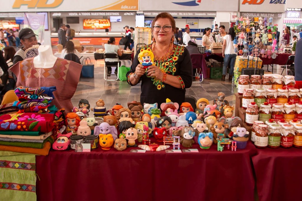 Gobierno de la Ciudad y Fundación ADO inauguran Mercadito Artesanal en la&nbsp;CAPU