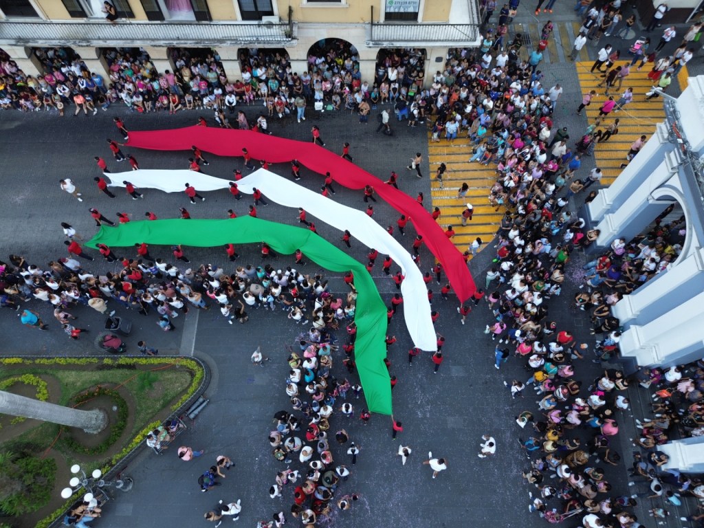 Desfilan y recuerdan la defensa de Córdoba de 1821, antecedente de la Independencia de&nbsp;México