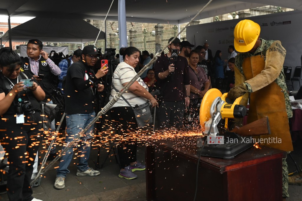 Con desarme voluntario, Gobierno federal y estatal impulsan construcción de la&nbsp;paz