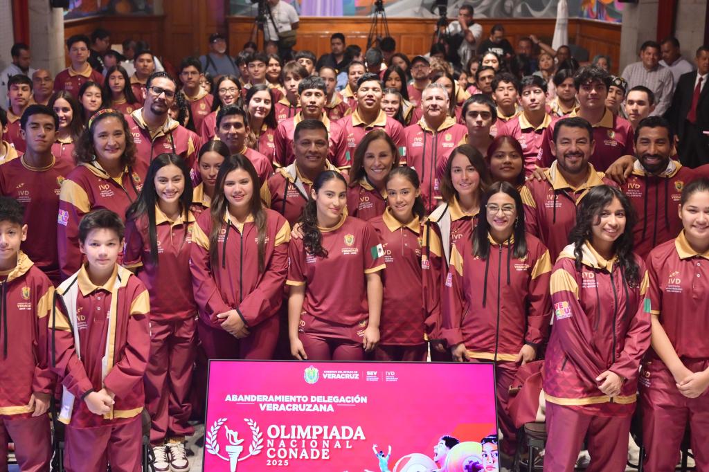 Veracruz abandera a delegación que asistirá a la Olimpiada Nacional&nbsp;CONADE