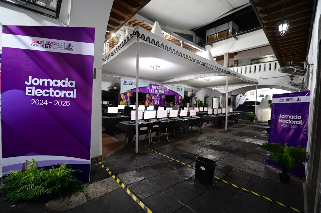 Se declara OPLE Veracruz en sesión permanente por jornada&nbsp;electoral