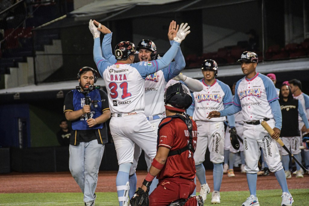 El Águila cae y Oaxaca evita&nbsp;limpia