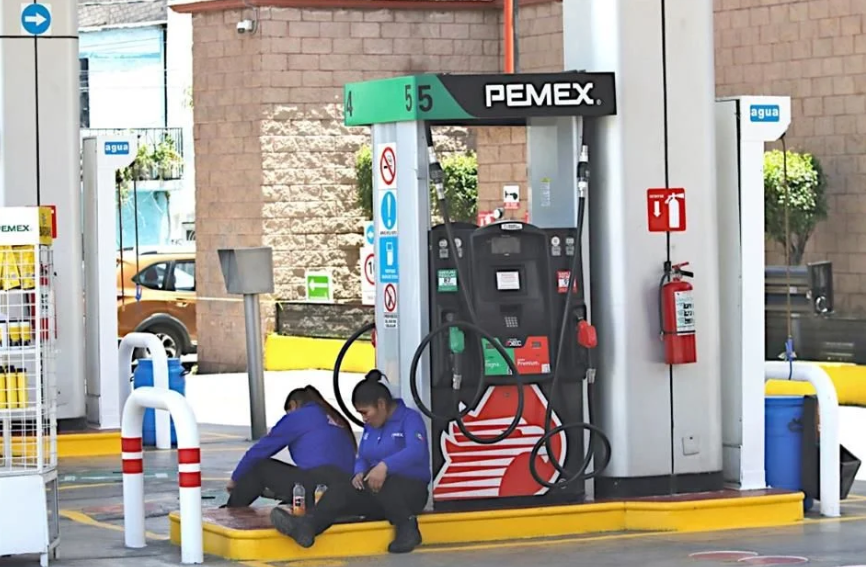 Acusan gasolineros extorsión ‘oficial’