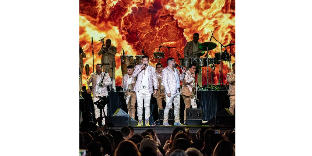 «La Original Banda El Limón» en el Grito del 15 de septiembre en&nbsp;Xalapa