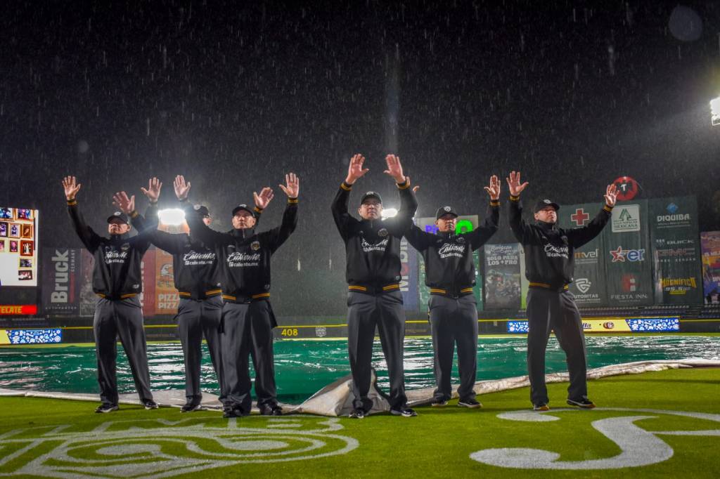 Impide lluvia terminar el tercero entre Diablos y&nbsp;Pericos