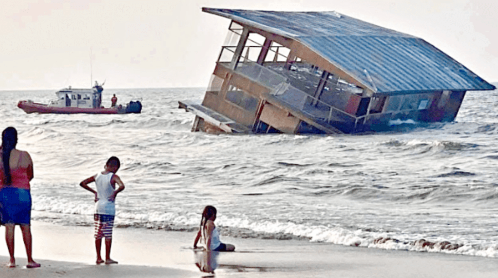 Restaurante flotante «El Atracadero» recorrió casi toda la costa del Golfo de&nbsp;México