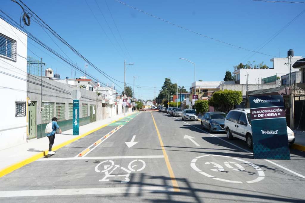 Entrega Gobierno de la Ciudad infraestructura vial en la colonia Aquiles&nbsp;Serdán
