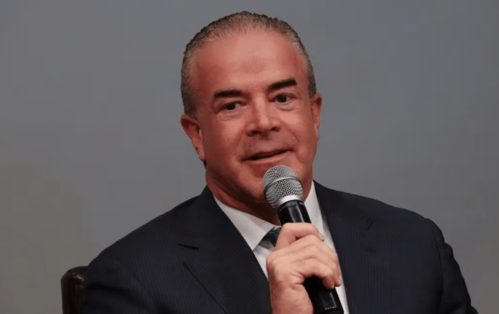 Raúl Rocha y la pasarela de negocios turbios; despojo de predios, otro giro del socio de Miss&nbsp;Universo