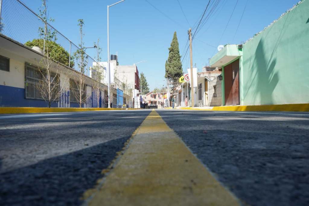 Entrega Gobierno de la Ciudad trabajos de pavimentación San Pablo&nbsp;Xochimehuacán
