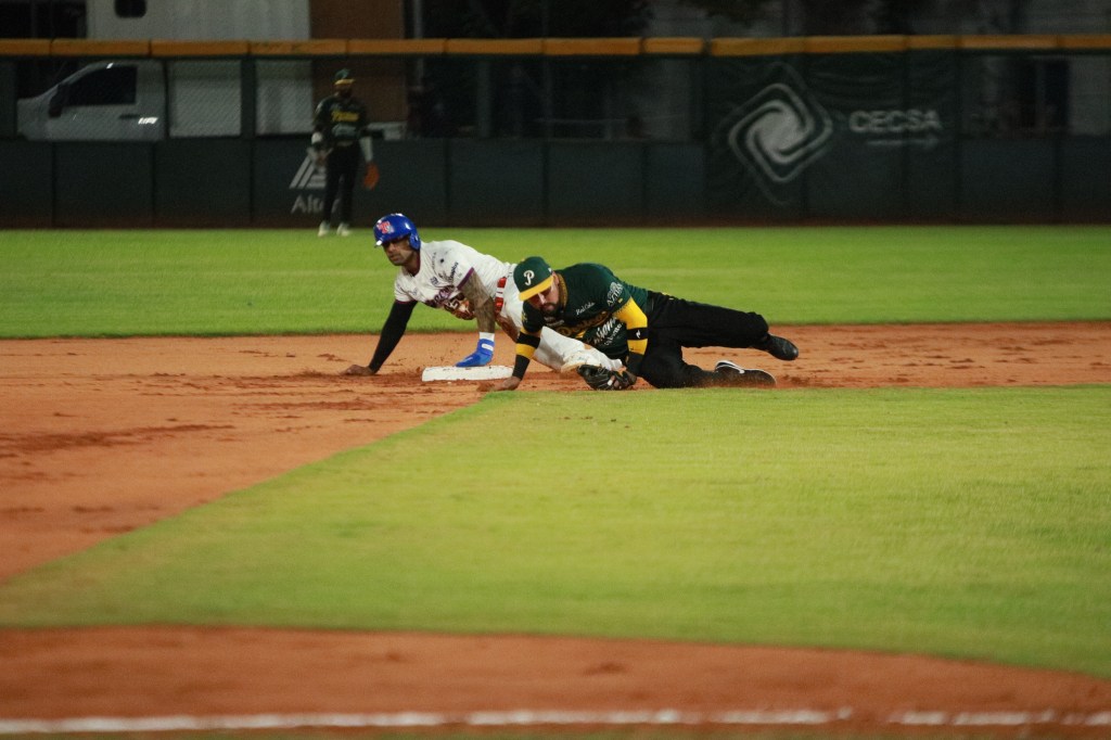 Pericos se adelanta con rally en la&nbsp;séptima