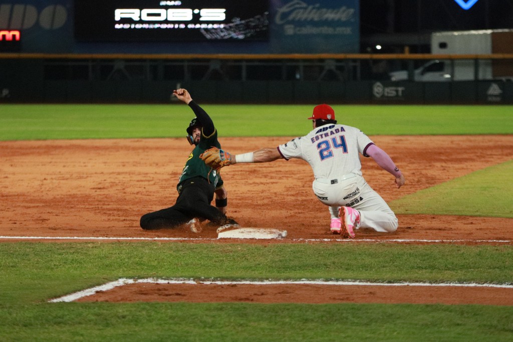 Olmecas empata final sureña con hit de Carlos&nbsp;Arellano
