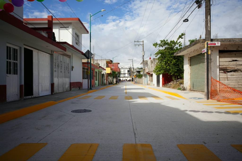 Autoridades municipales de Xalapa inauguran obra de pavimentación&nbsp;integral
